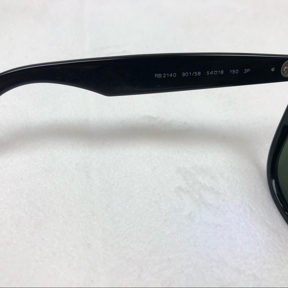 Ray- Ban New Wayfarer Polarized Sunglasses - Picture 4 of 6